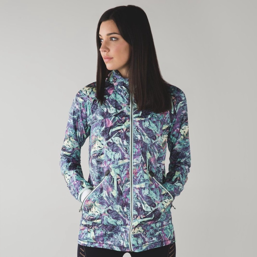 Lululemon Miss Misty Jacket II - Size 6